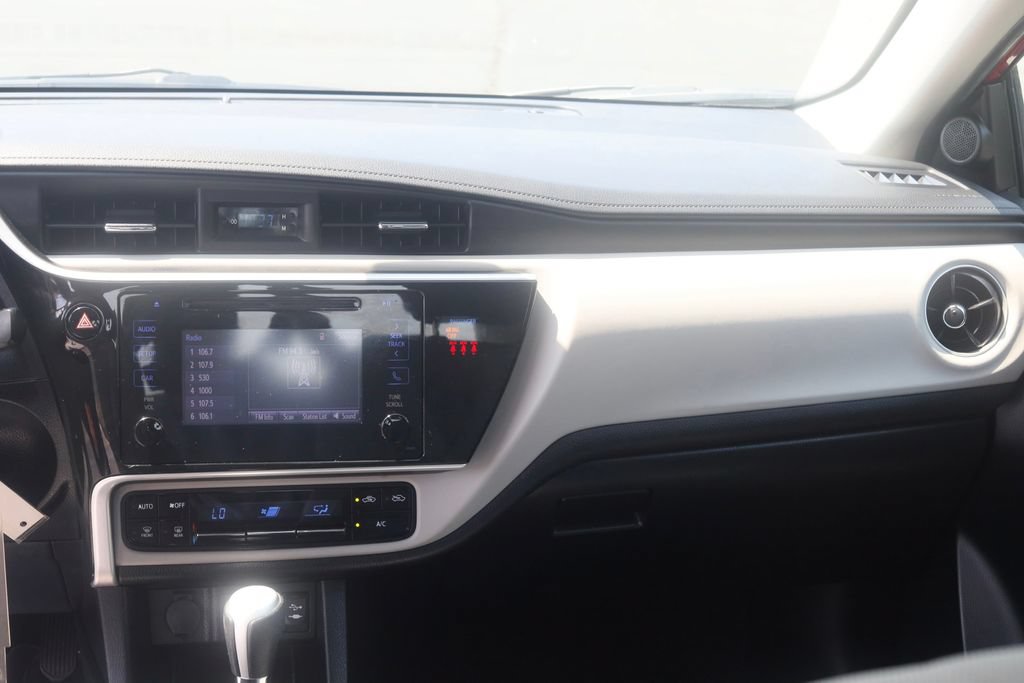 Certified 2019 Toyota Corolla LE FWD image 11