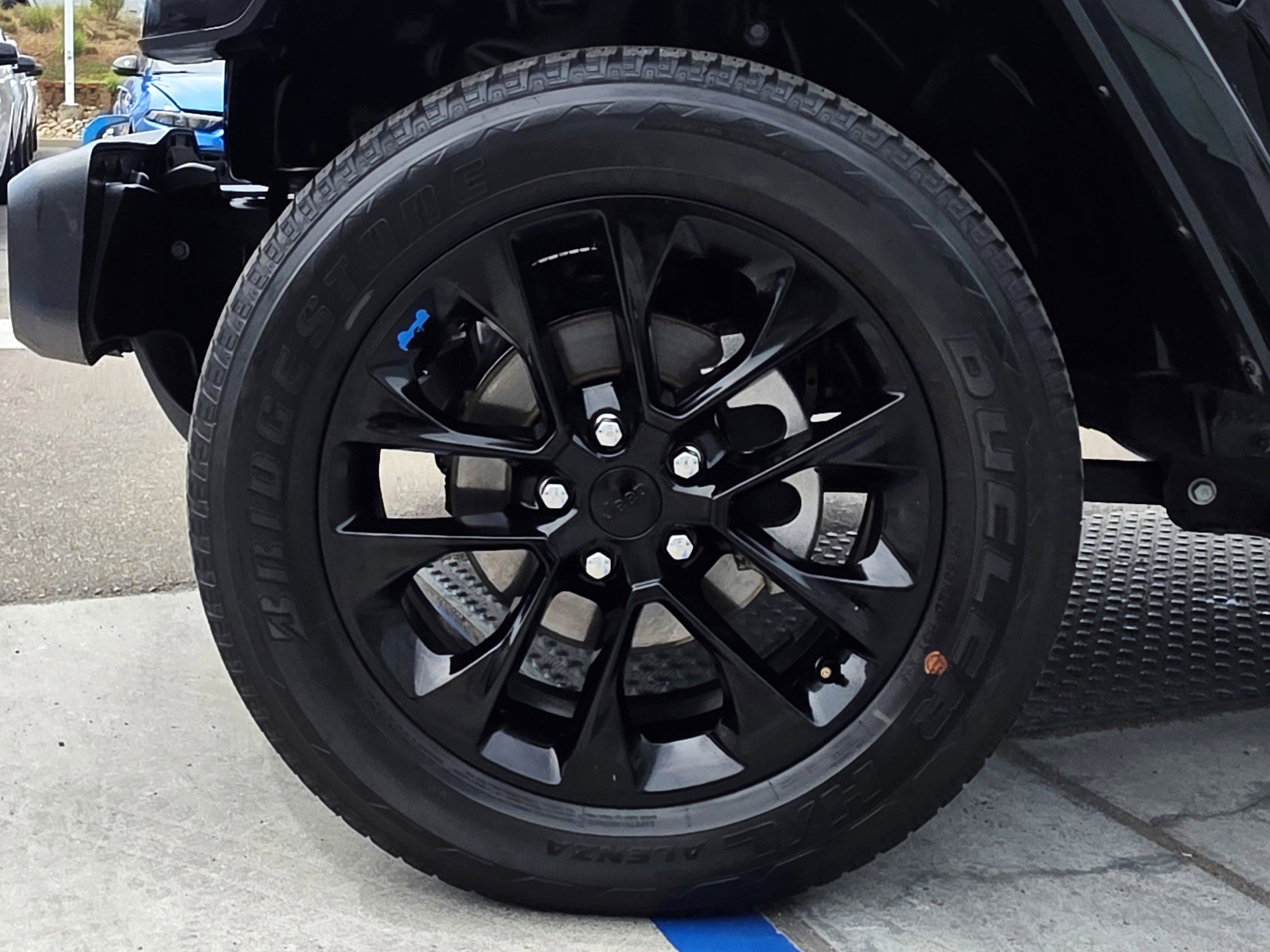 Certified 2023 Jeep Wrangler Sahara image 9