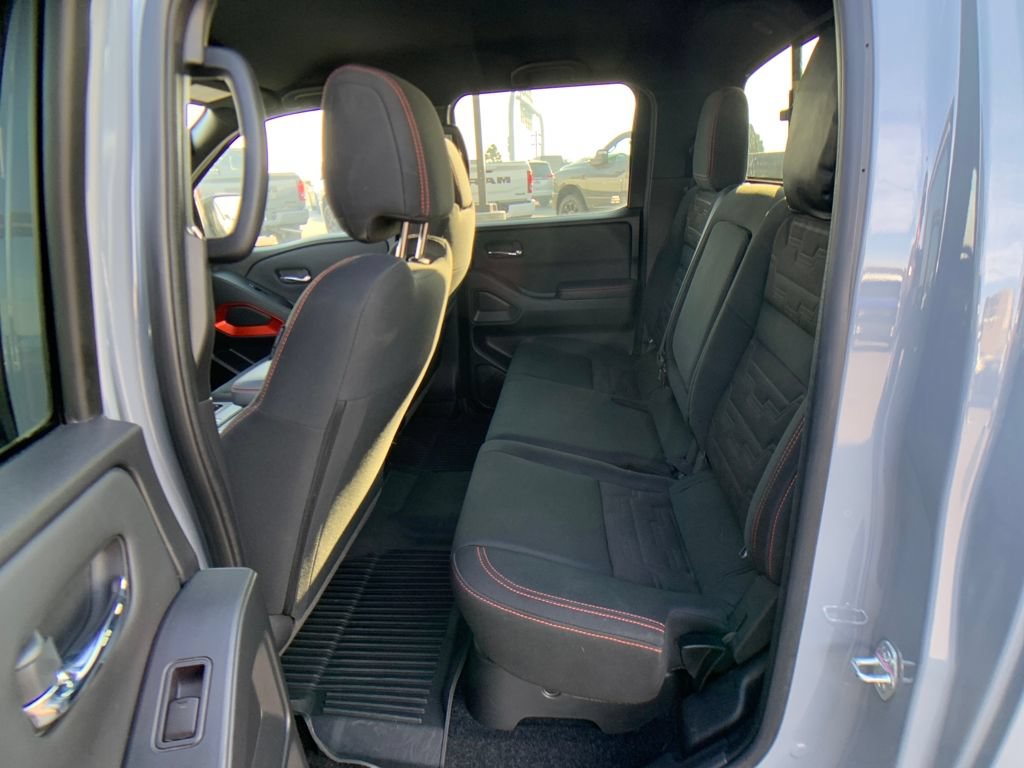 Used 2023 Nissan Frontier PRO-4X w/ Pro Convenience Package AWD/4WD image 27