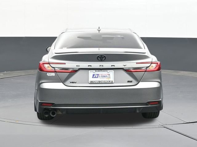 Used 2025 Toyota Camry SE w/ Convenience Package image 12