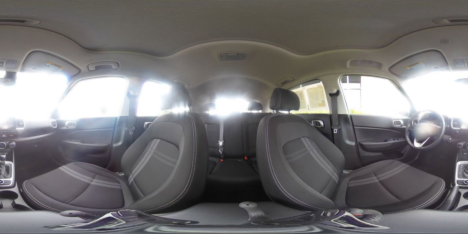 Used 2025 Hyundai Venue SEL FWD image 41