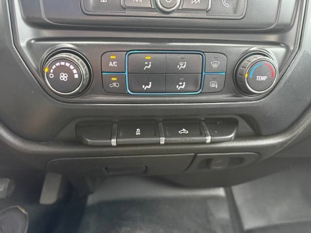 Used 2018 Chevrolet Silverado 1500 Custom RWD image 26