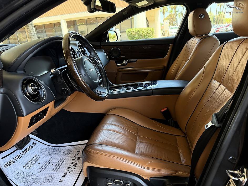 Used 2011 Jaguar XJ Supercharged RWD image 10
