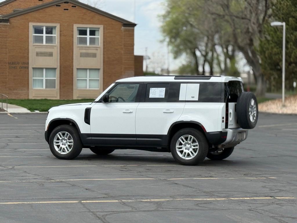 Used 2022 Land Rover Defender 110 S AWD/4WD image 7