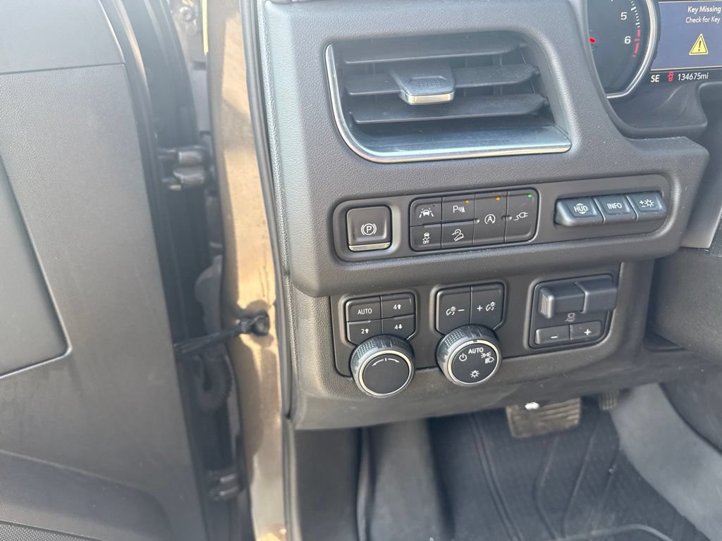 Used 2021 Chevrolet Suburban Premier w/ Premium Package AWD/4WD image 11