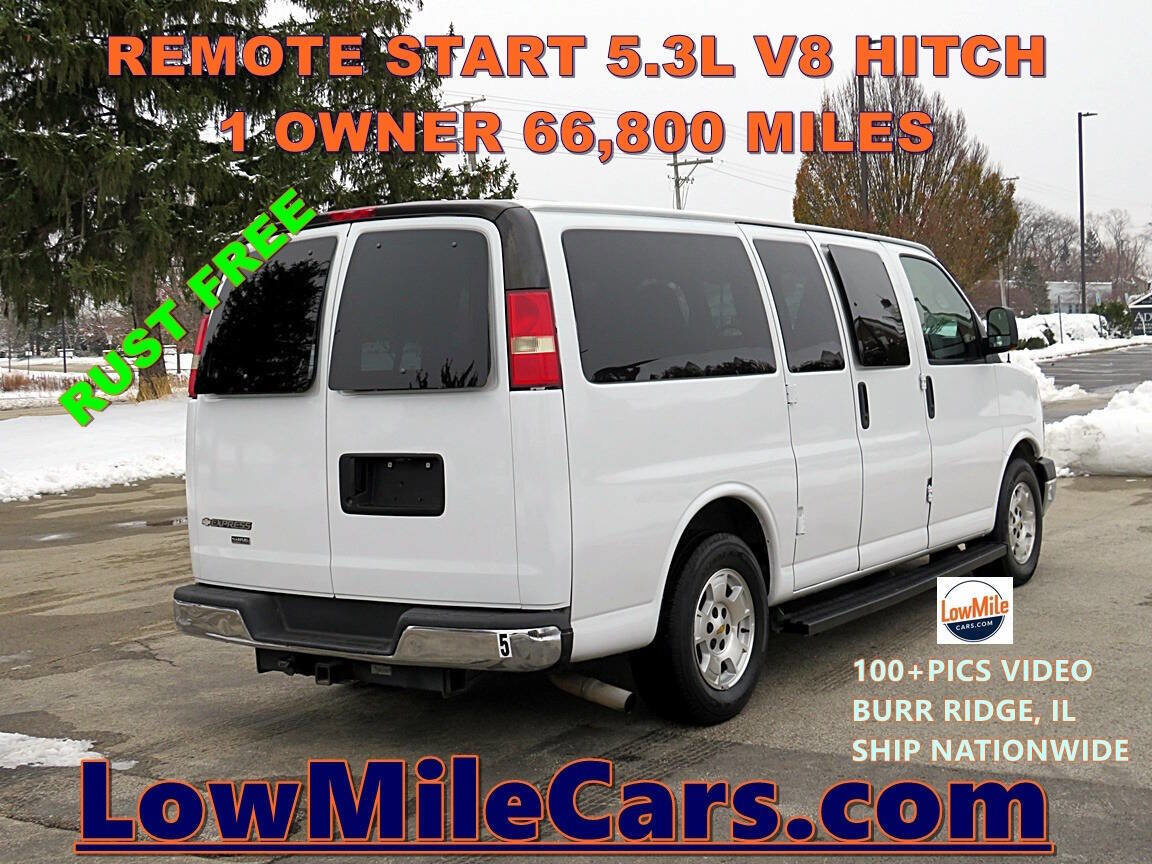 Used 2010 Chevrolet Express 1500 LT w/ LT Preferred Equipment Group image 3