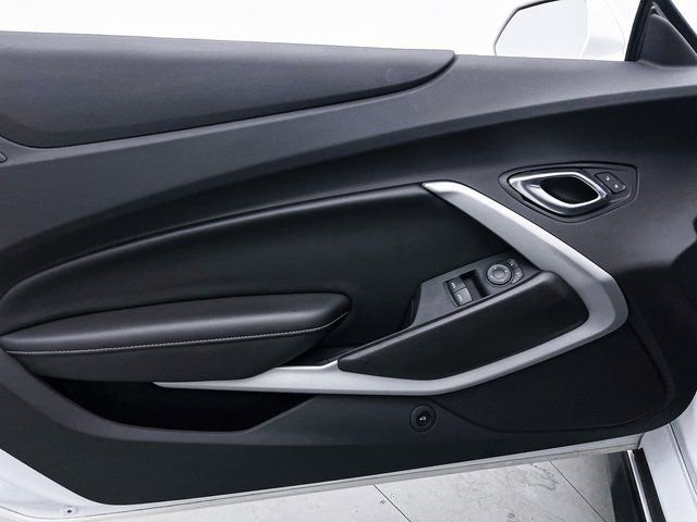 Used 2019 Chevrolet Camaro SS image 19
