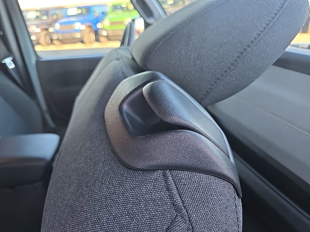 Used 2024 Jeep Wrangler Sport S image 76