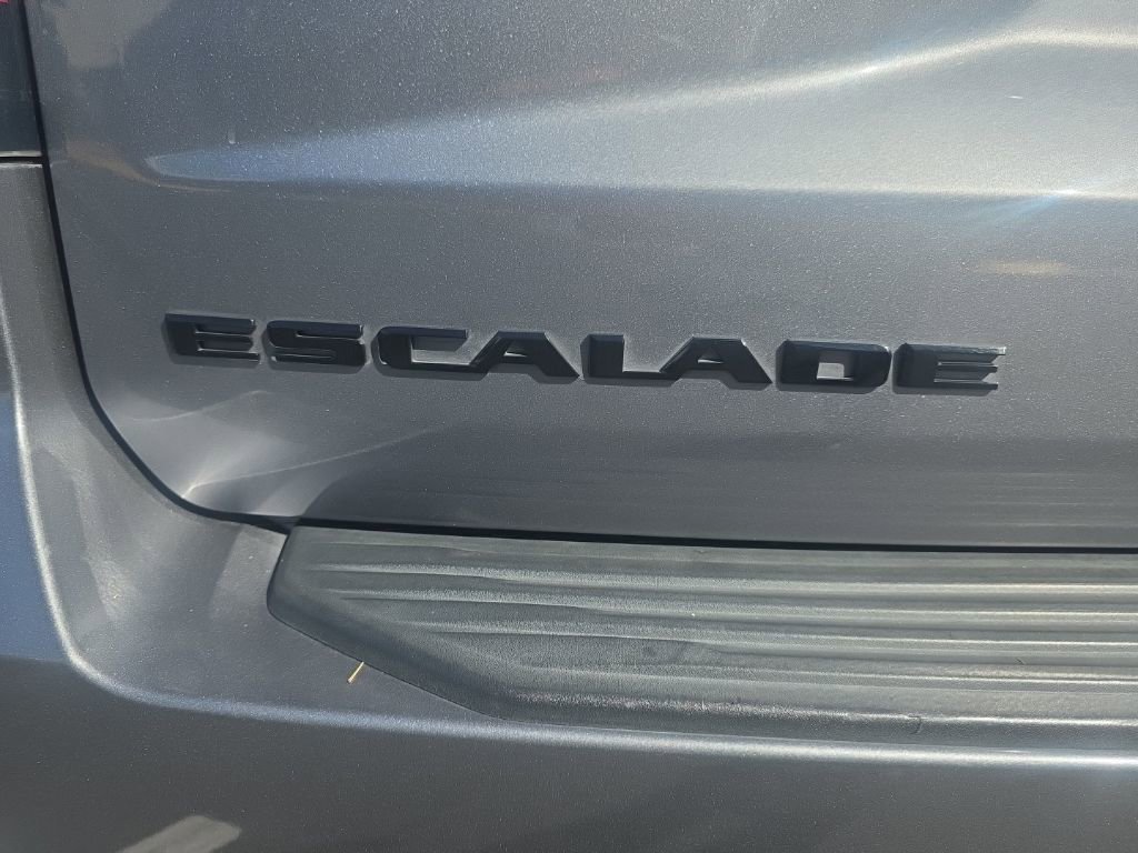 Used 2021 Cadillac Escalade ESV Sport Platinum w/ LPO, ONYX Package image 8