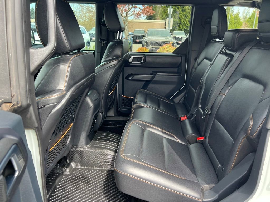 Used 2024 Ford Bronco Badlands image 19