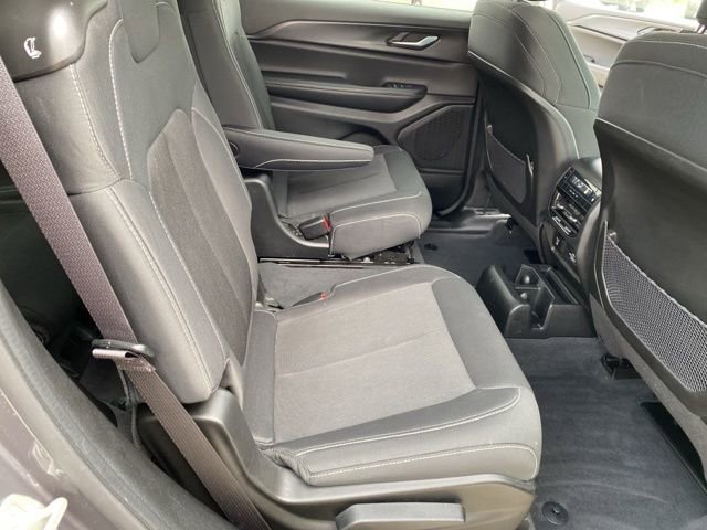 Used 2023 Jeep Grand Cherokee L Laredo w/ Luxury Tech Group I AWD/4WD image 36