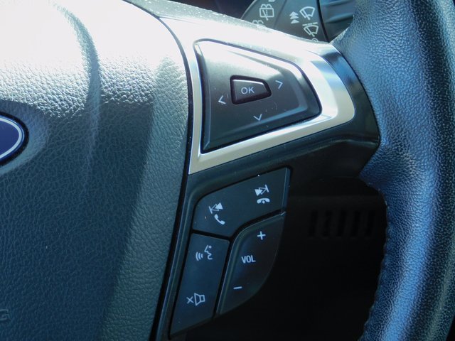 Used 2024 Ford Edge SEL image 16