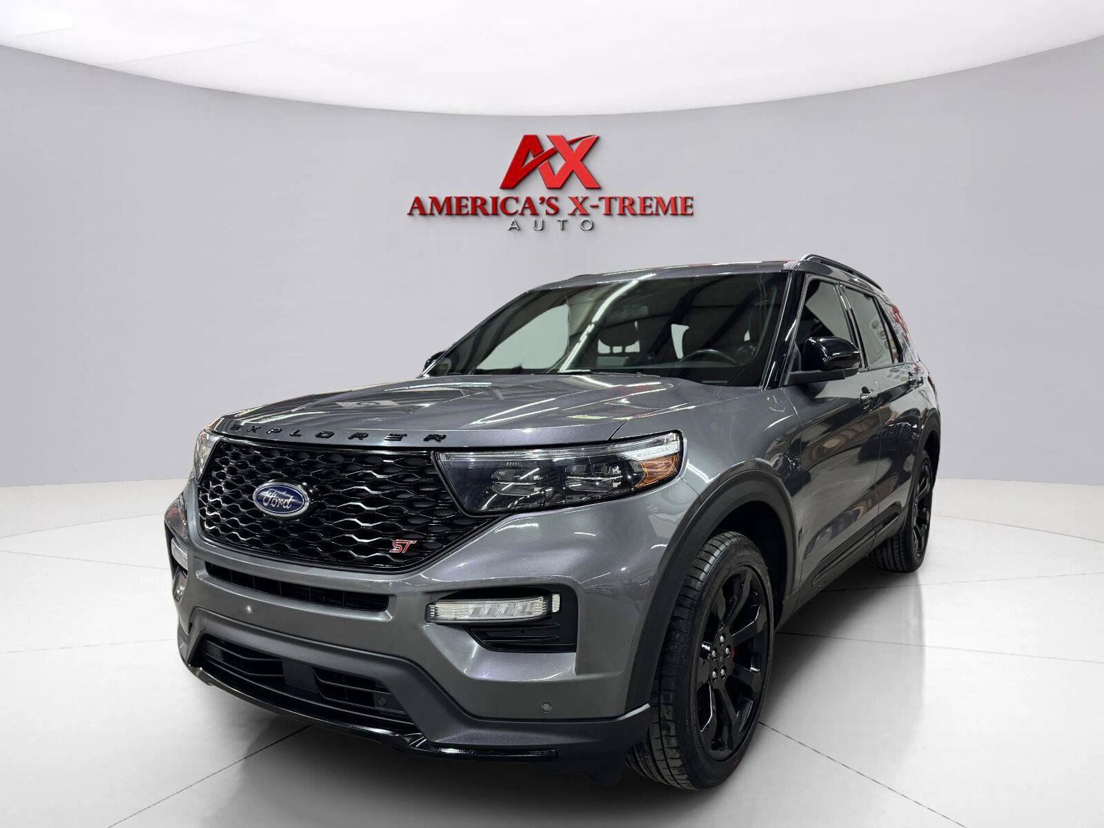 Used 2022 Ford Explorer ST w/ Equipment Group 401A AWD/4WD image 2