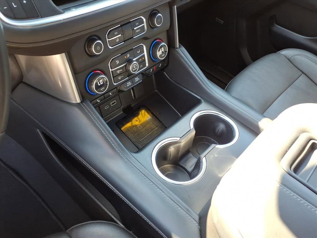 Used 2023 Chevrolet Suburban LT image 27