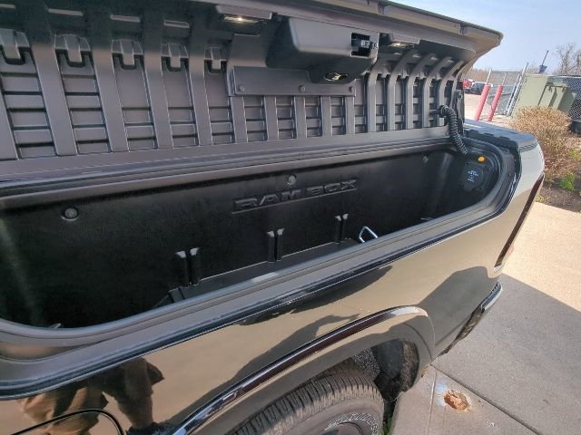 New 2026 RAM 1500 4x4 Crew Cab image 13