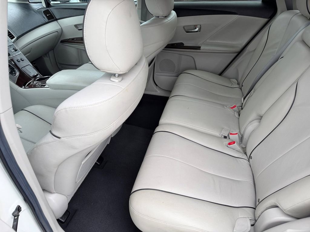 Used 2011 Toyota Venza AWD w/ Convenience Pkg image 11