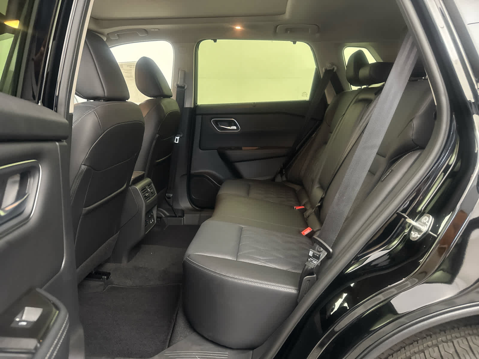 New 2026 Nissan Rogue Platinum w/ Platinum Premium Package image 11