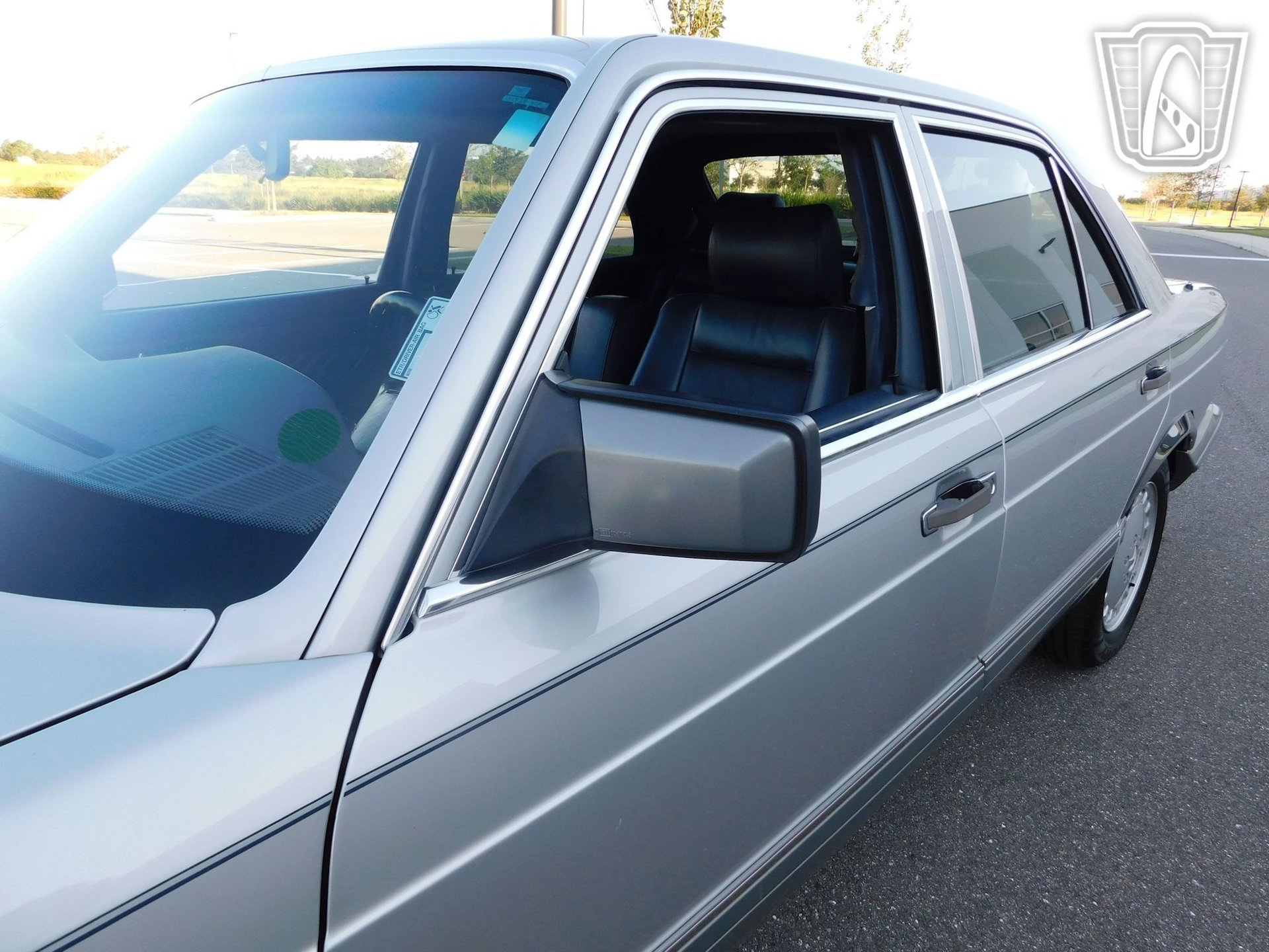 Used 1990 Mercedes-Benz 300 SE image 25