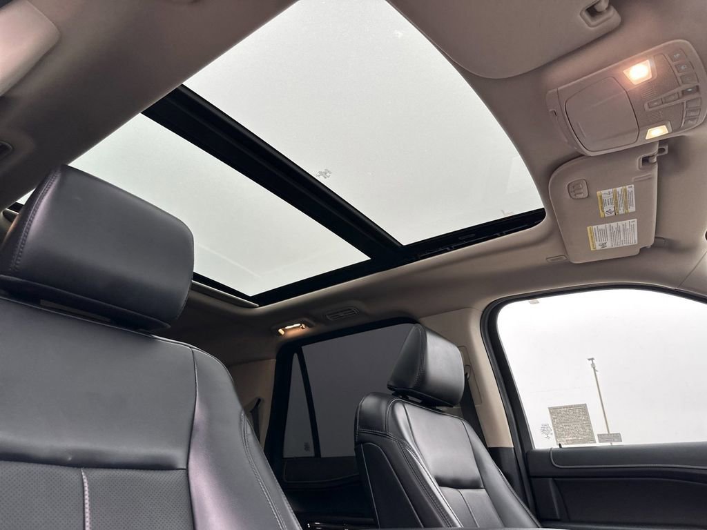 Certified 2022 Ford Expedition XLT image 17