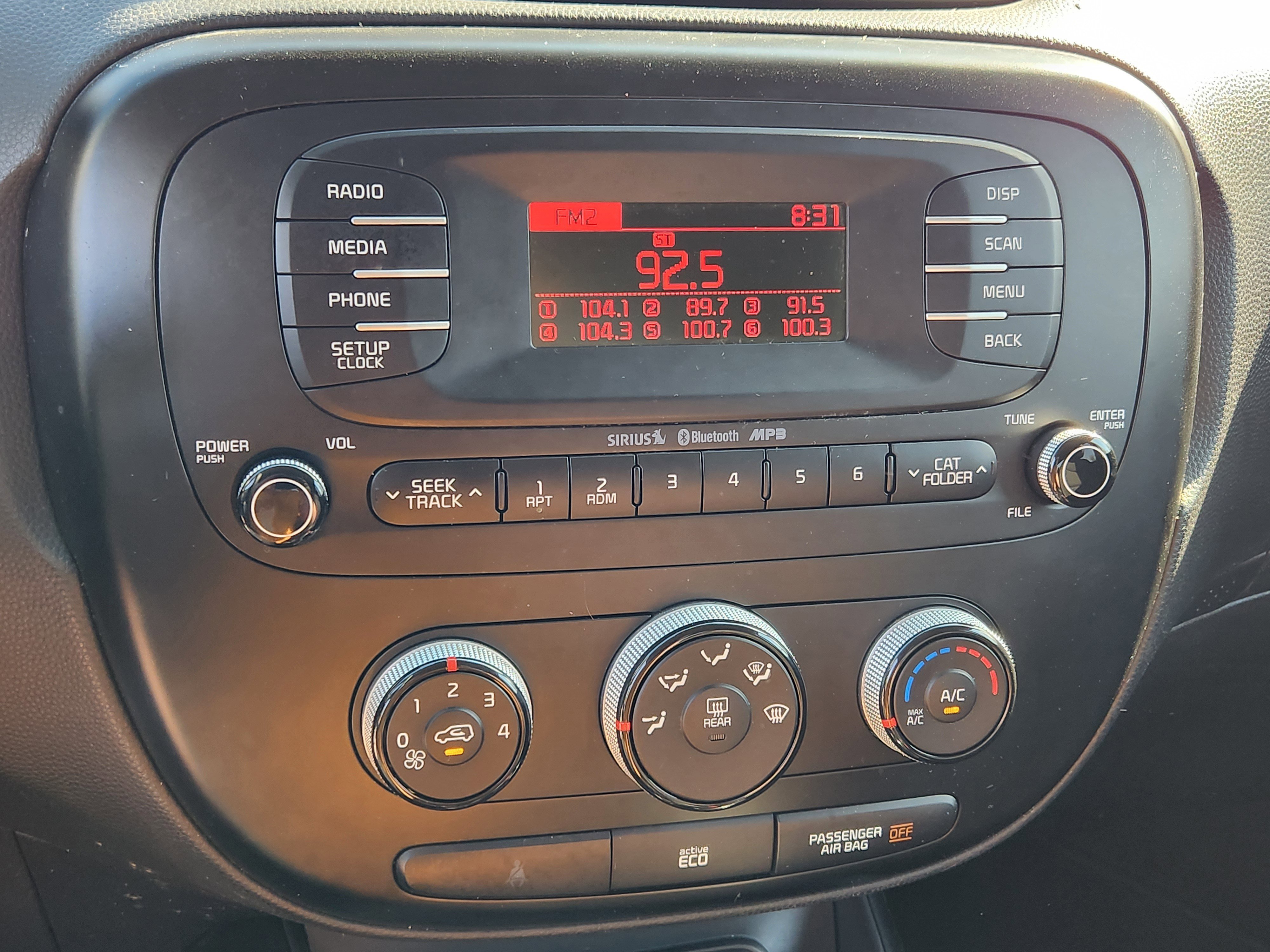 Used 2016 Kia Soul FWD image 21