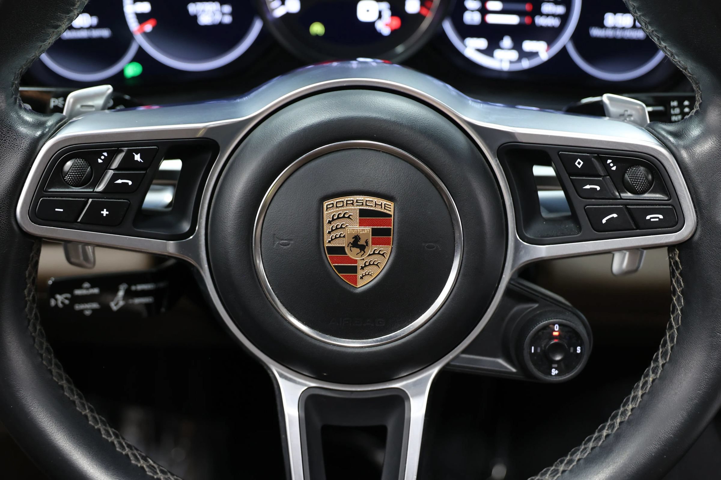 Used 2020 Porsche Panamera GTS w/ Premium Package Plus AWD/4WD image 25