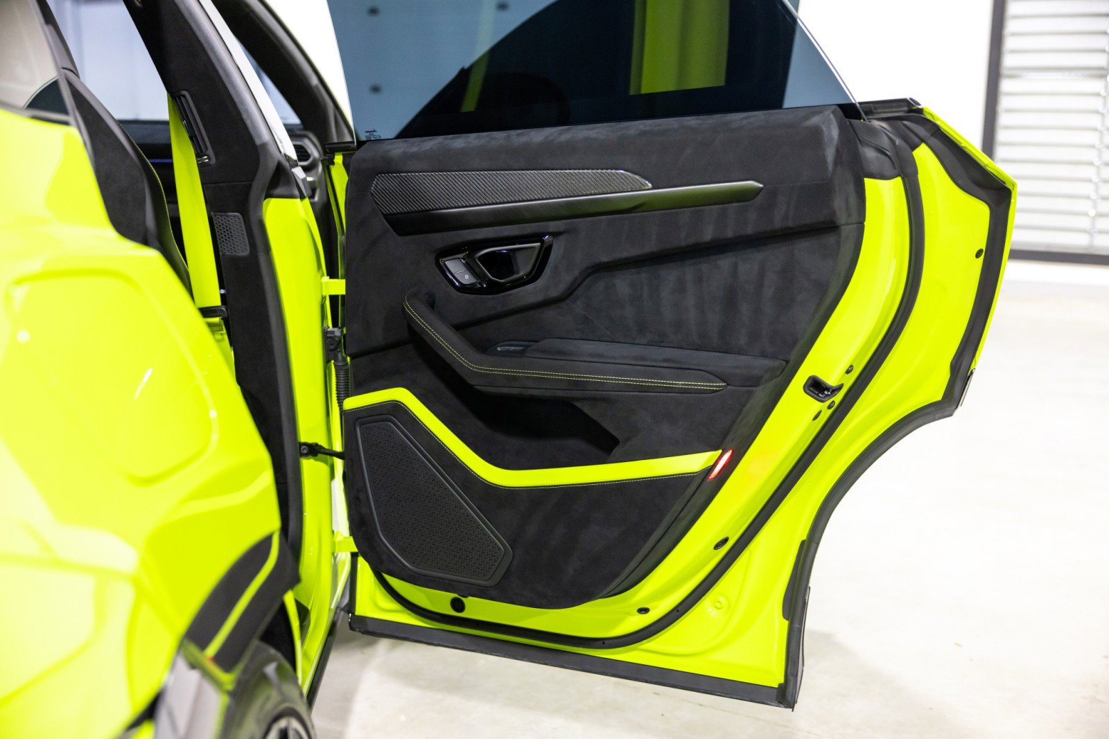 Used 2024 Lamborghini Urus Performante image 28