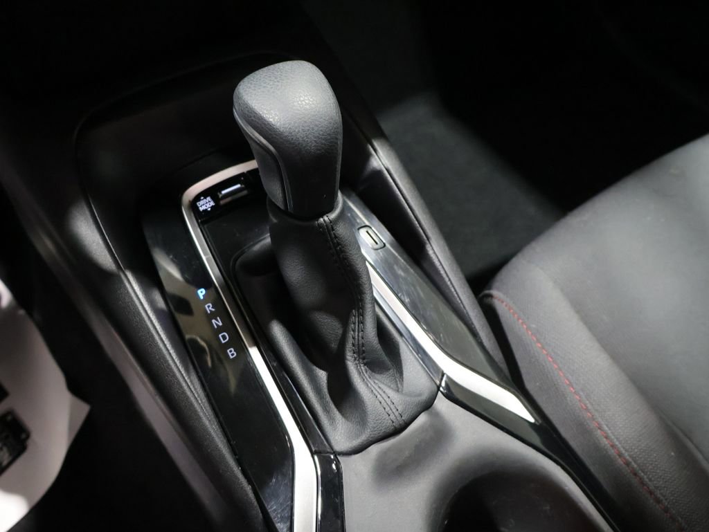 Used 2025 Toyota Corolla SE FWD image 30