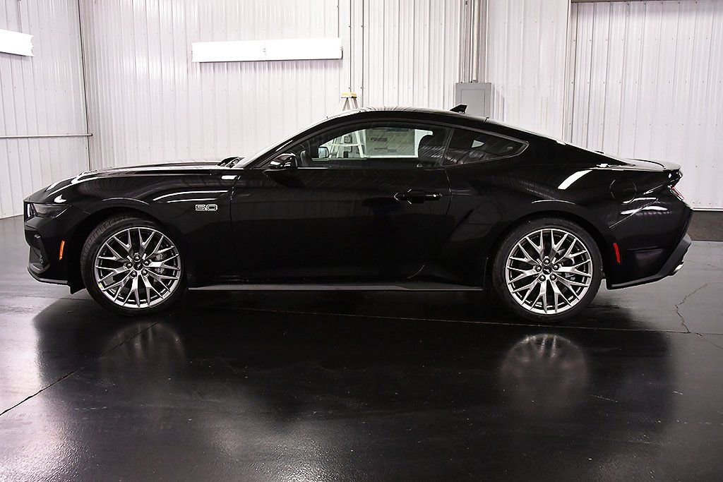 New 2026 Ford Mustang GT Premium RWD image 4
