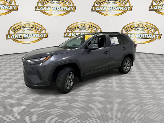 Used 2025 Toyota RAV4 XLE FWD image 8