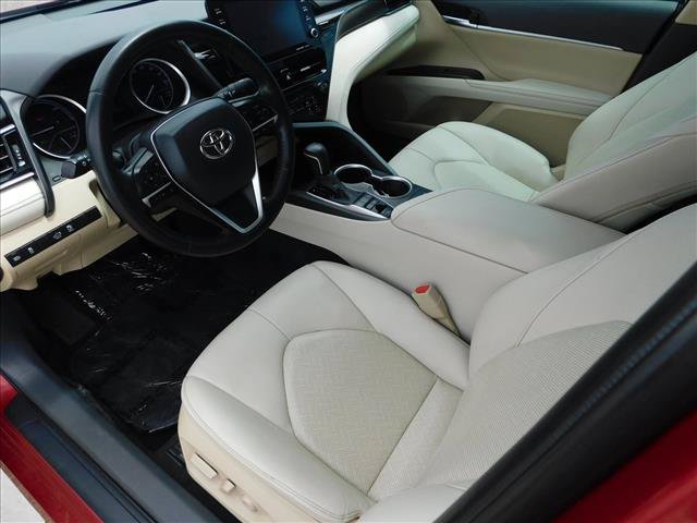 Used 2022 Toyota Camry XLE FWD image 16