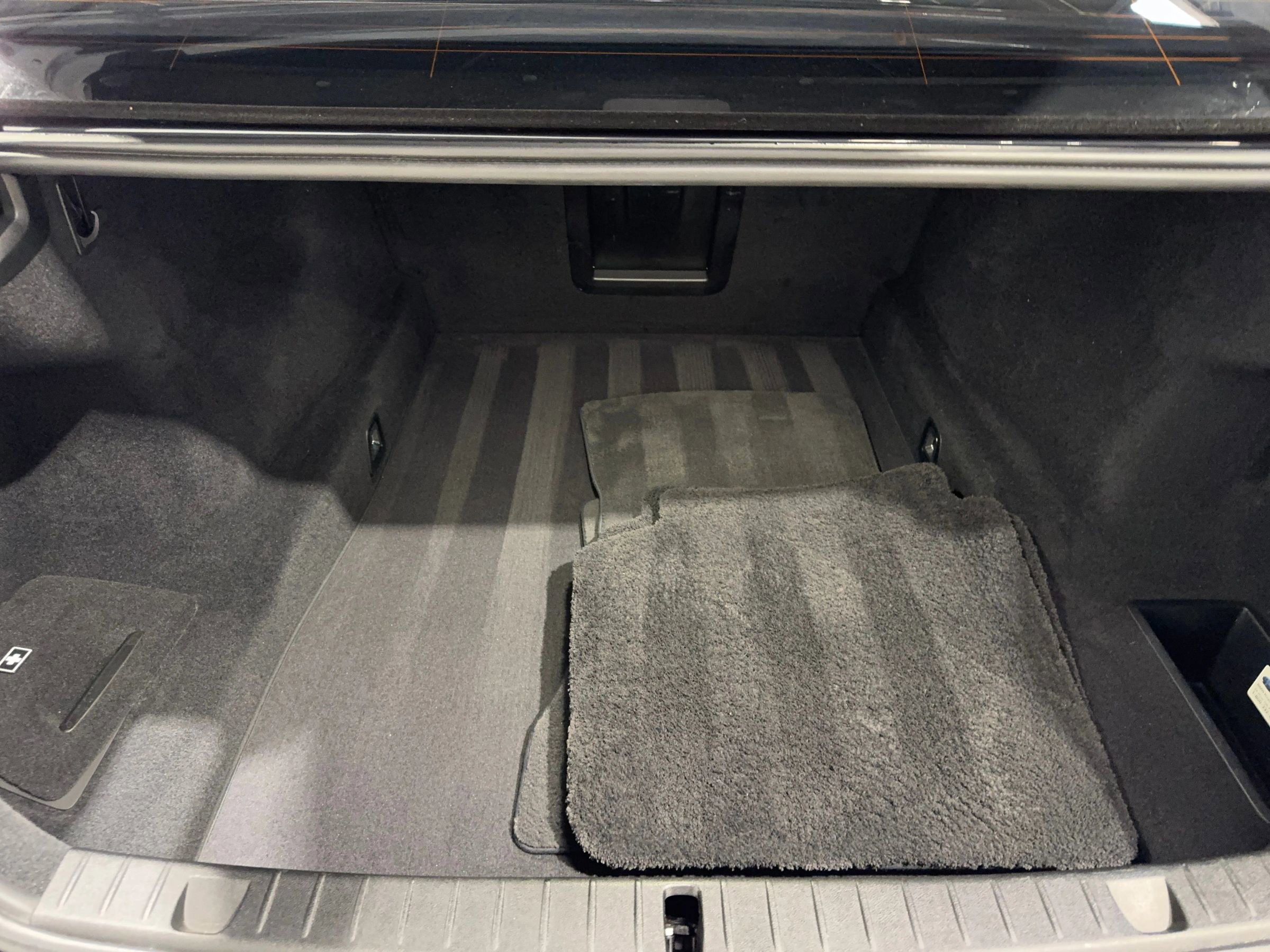 Used 2017 BMW 750i xDrive image 24