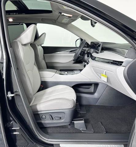 Certified 2026 INFINITI QX60 Luxe w/ Cargo Package image 30
