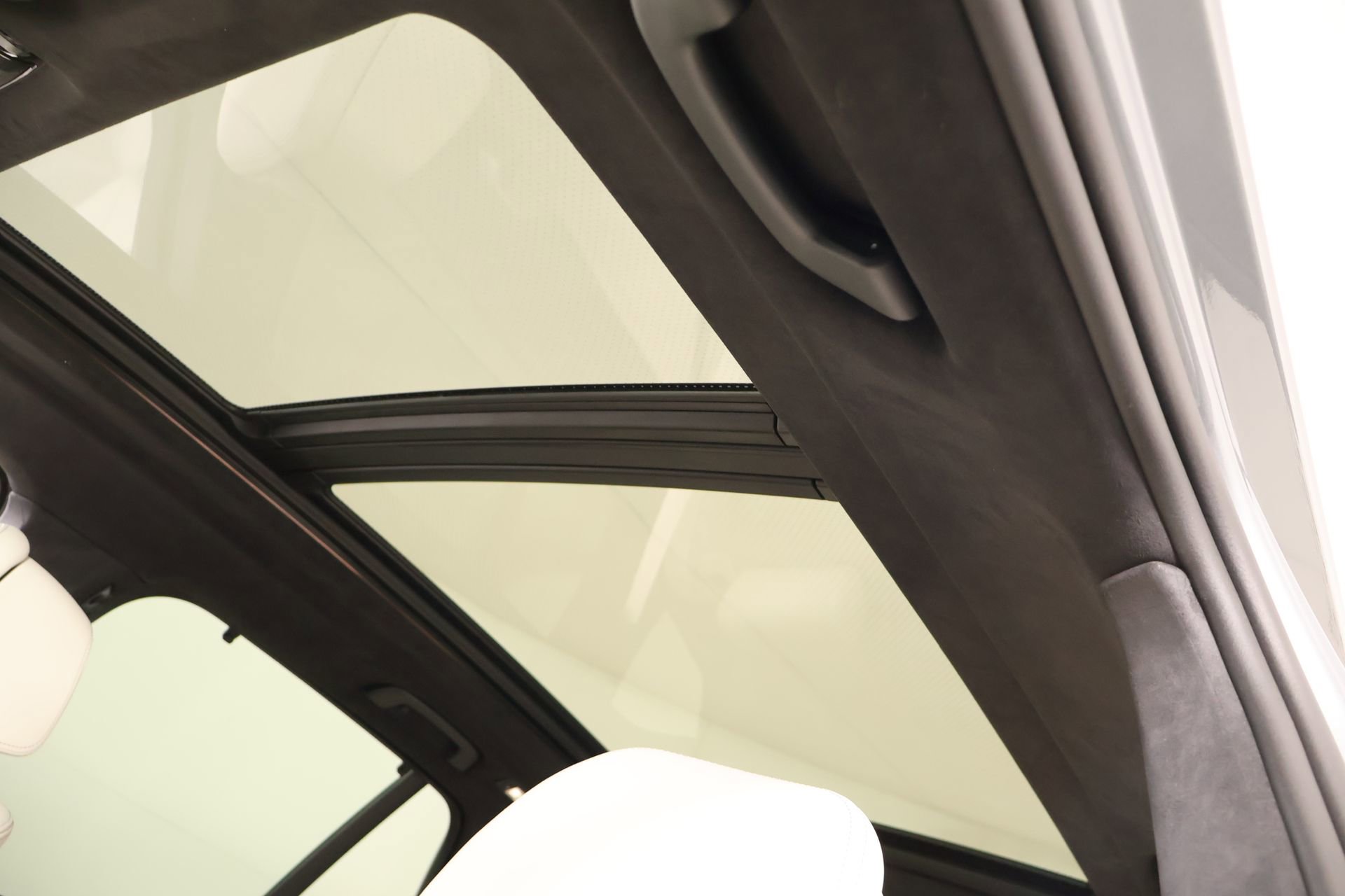 New 2026 BMW X5 M60i AWD/4WD image 15