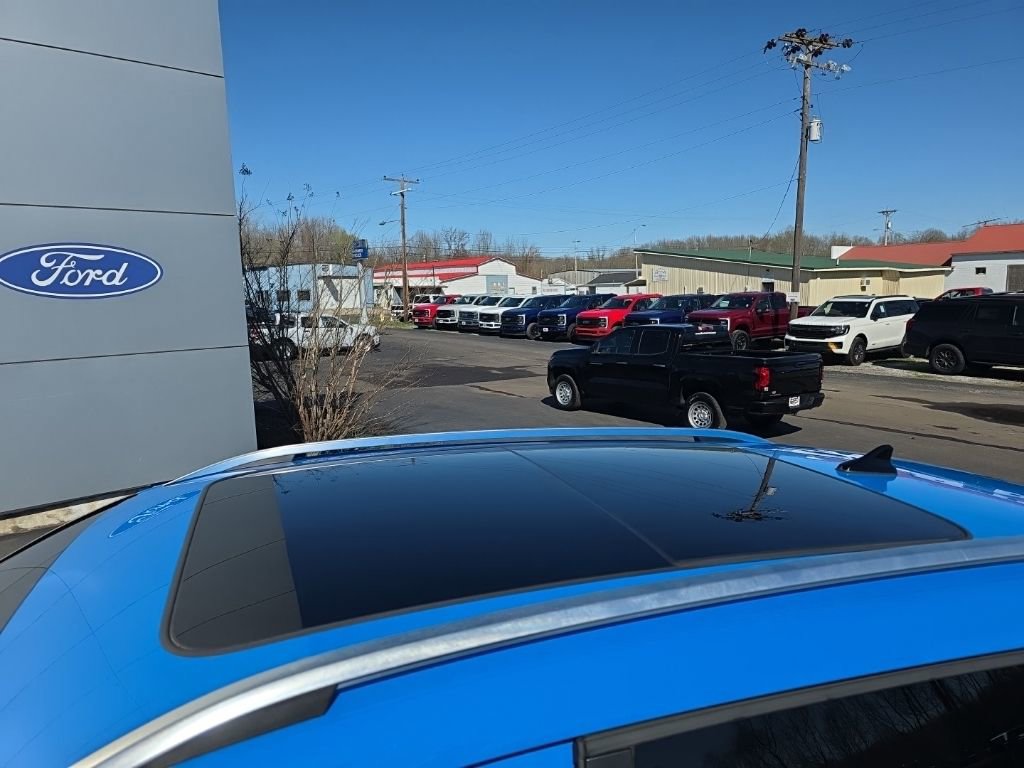 Used 2022 Volkswagen Taos SE w/ Panoramic Sunroof Package image 10