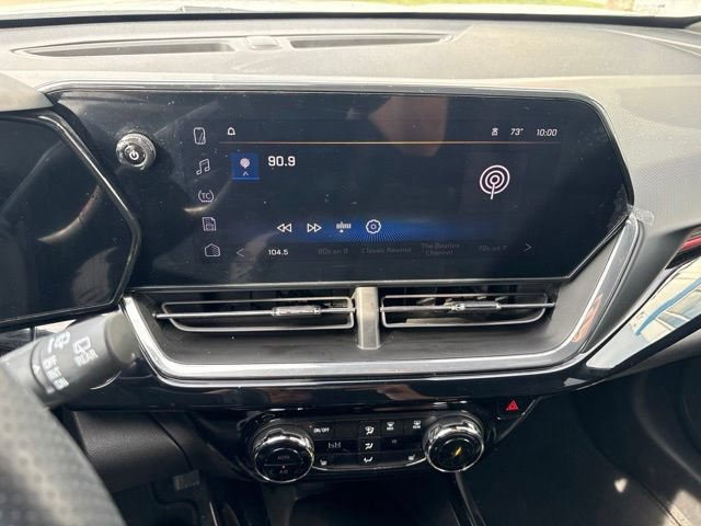Used 2024 Chevrolet Trax RS w/ Driver Confidence Package FWD image 15