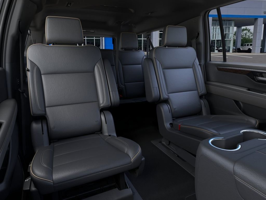 New 2026 Chevrolet Suburban Premier RWD image 17
