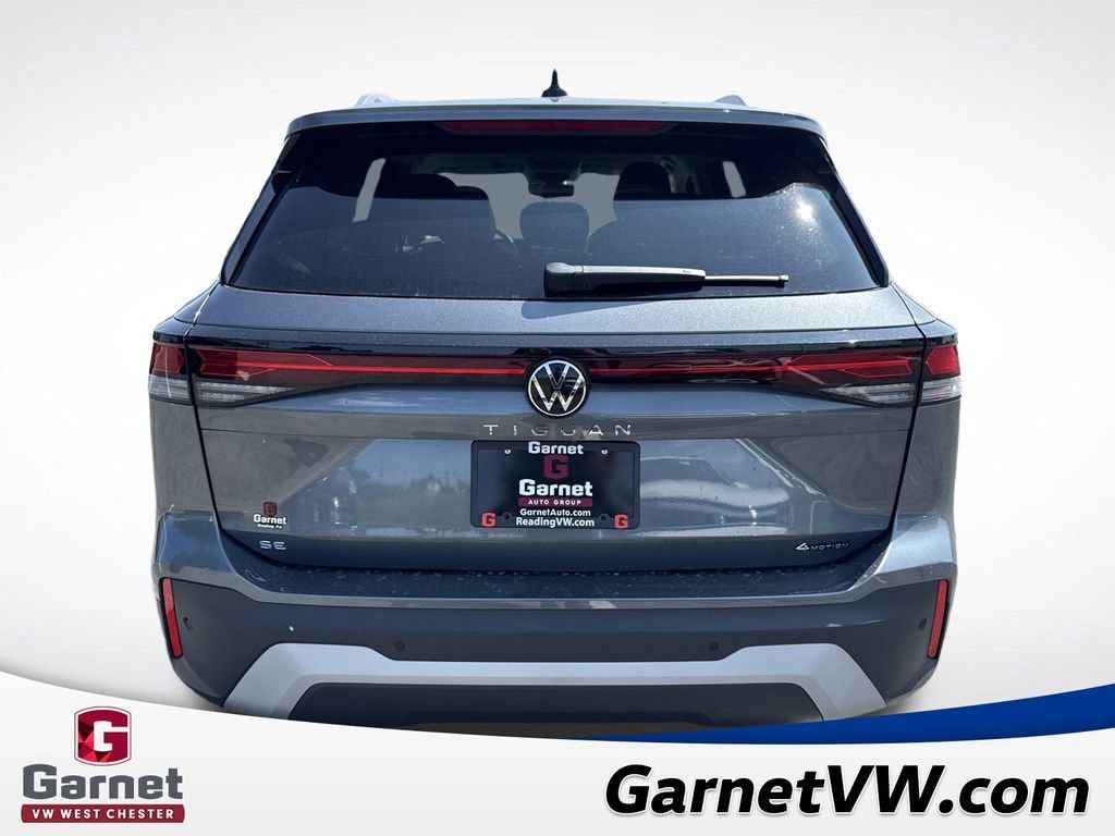 New 2025 Volkswagen Tiguan SE image 4