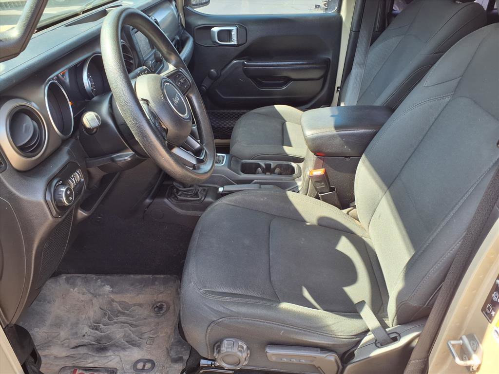 Used 2020 Jeep Gladiator Sport image 9