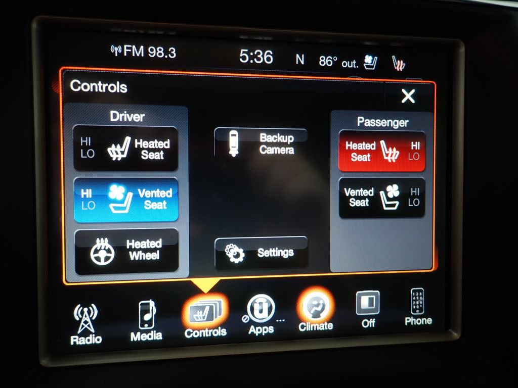 Used 2017 Jeep Grand Cherokee Limited w/ Luxury Group II AWD/4WD image 3