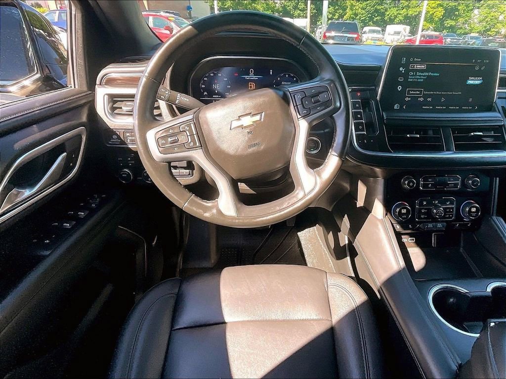 Used 2024 Chevrolet Suburban LT w/ LT Signature Package AWD/4WD image 18
