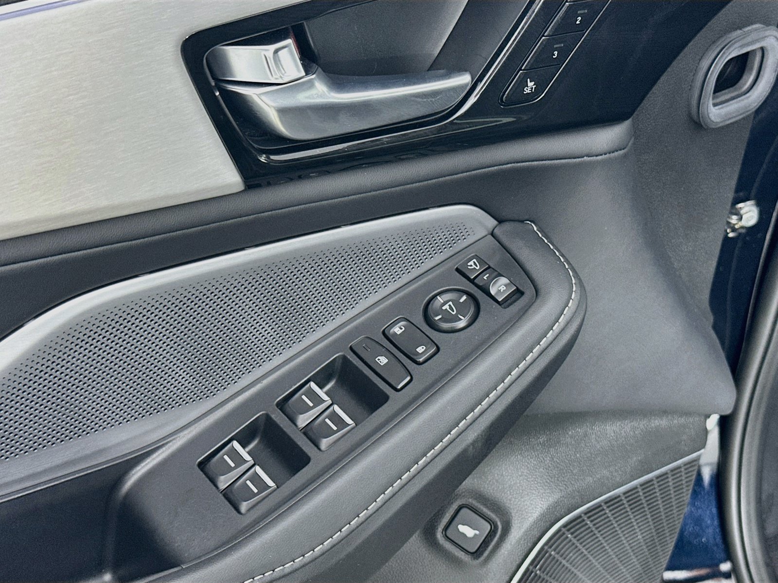 Used 2026 Acura MDX w/ Technology Package FWD image 18
