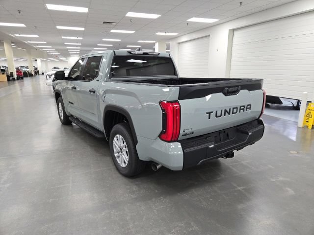New 2026 Toyota Tundra SR5 AWD/4WD image 4