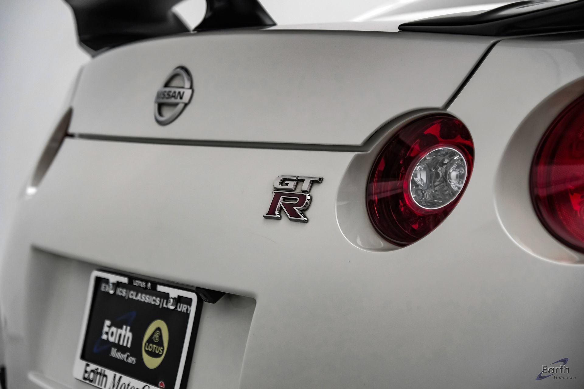 Used 2014 Nissan GT-R Black Edition AWD/4WD image 20