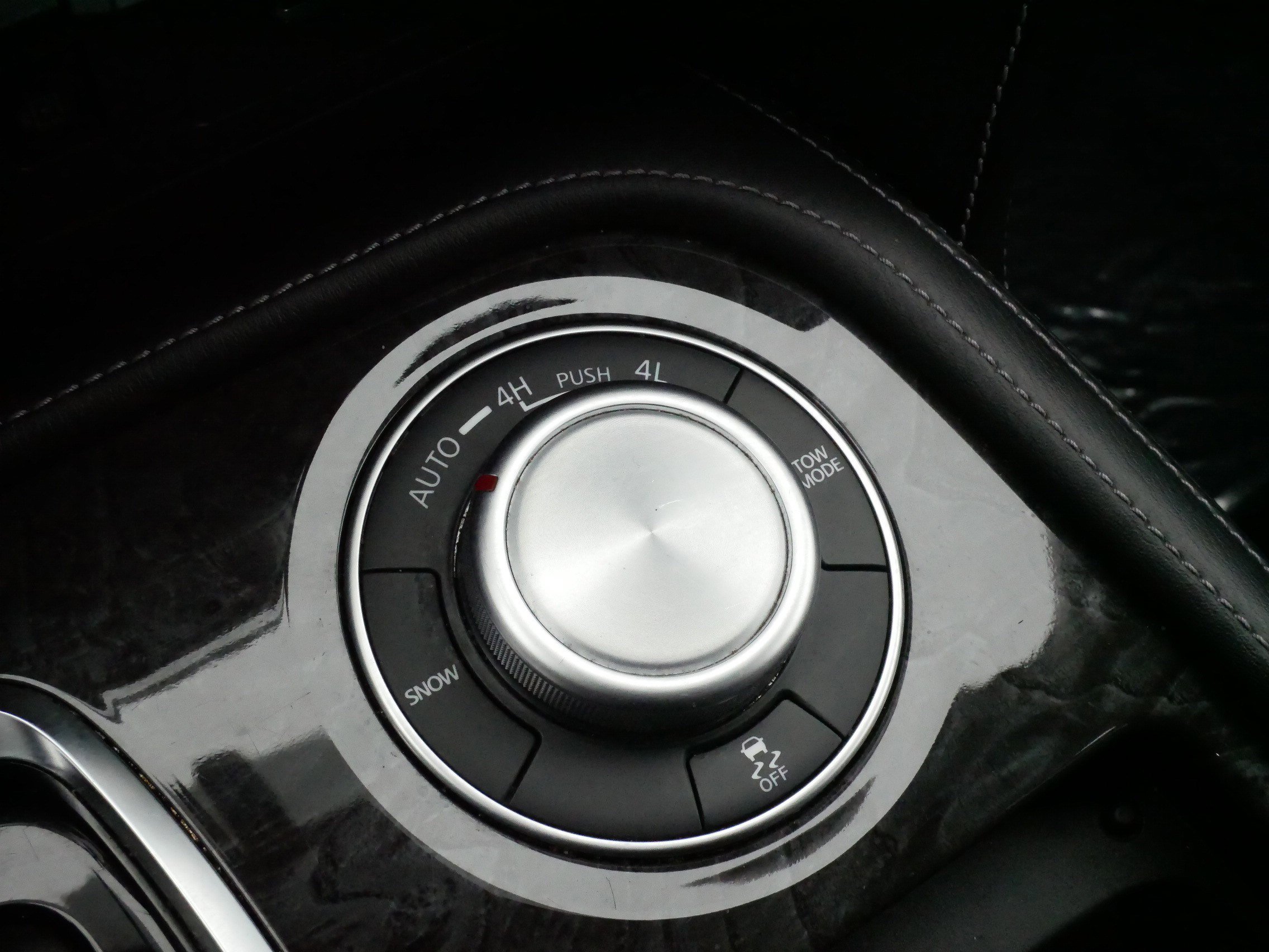 Used 2024 INFINITI QX80 Luxe image 29