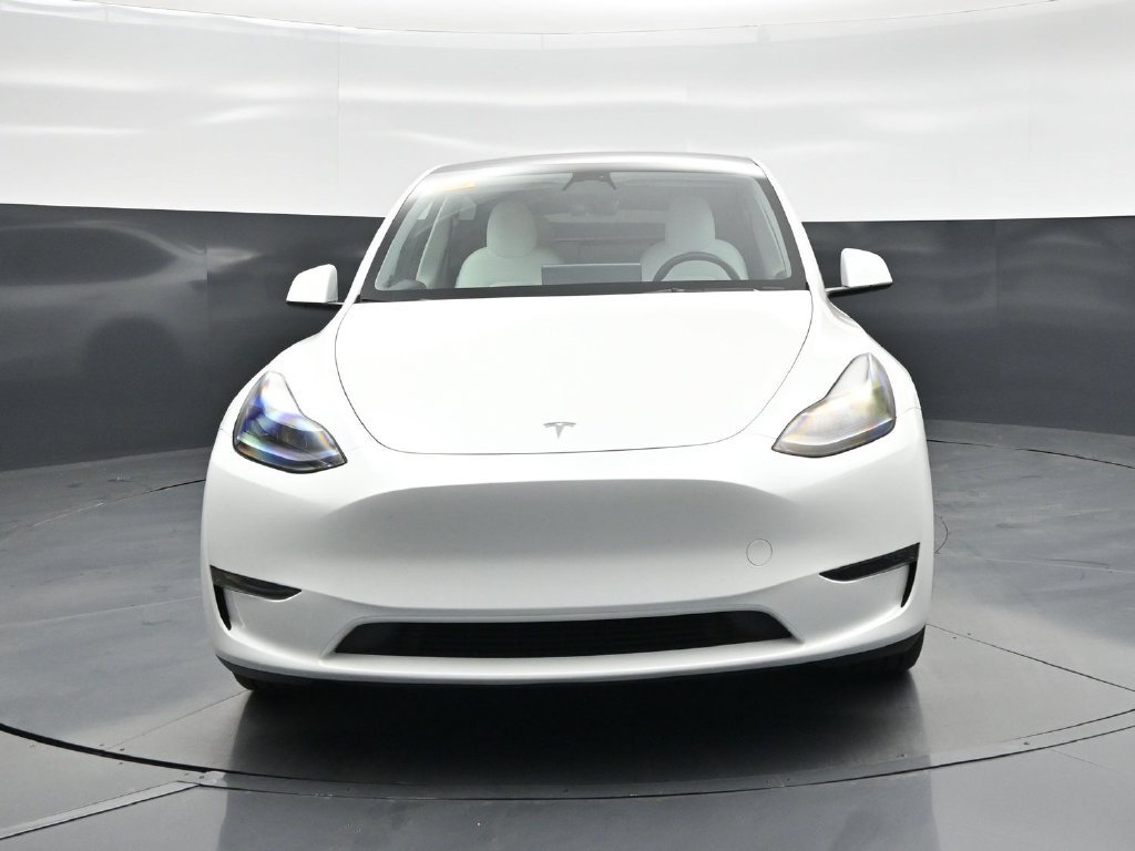 Used 2023 Tesla Model Y Long Range AWD/4WD image 16