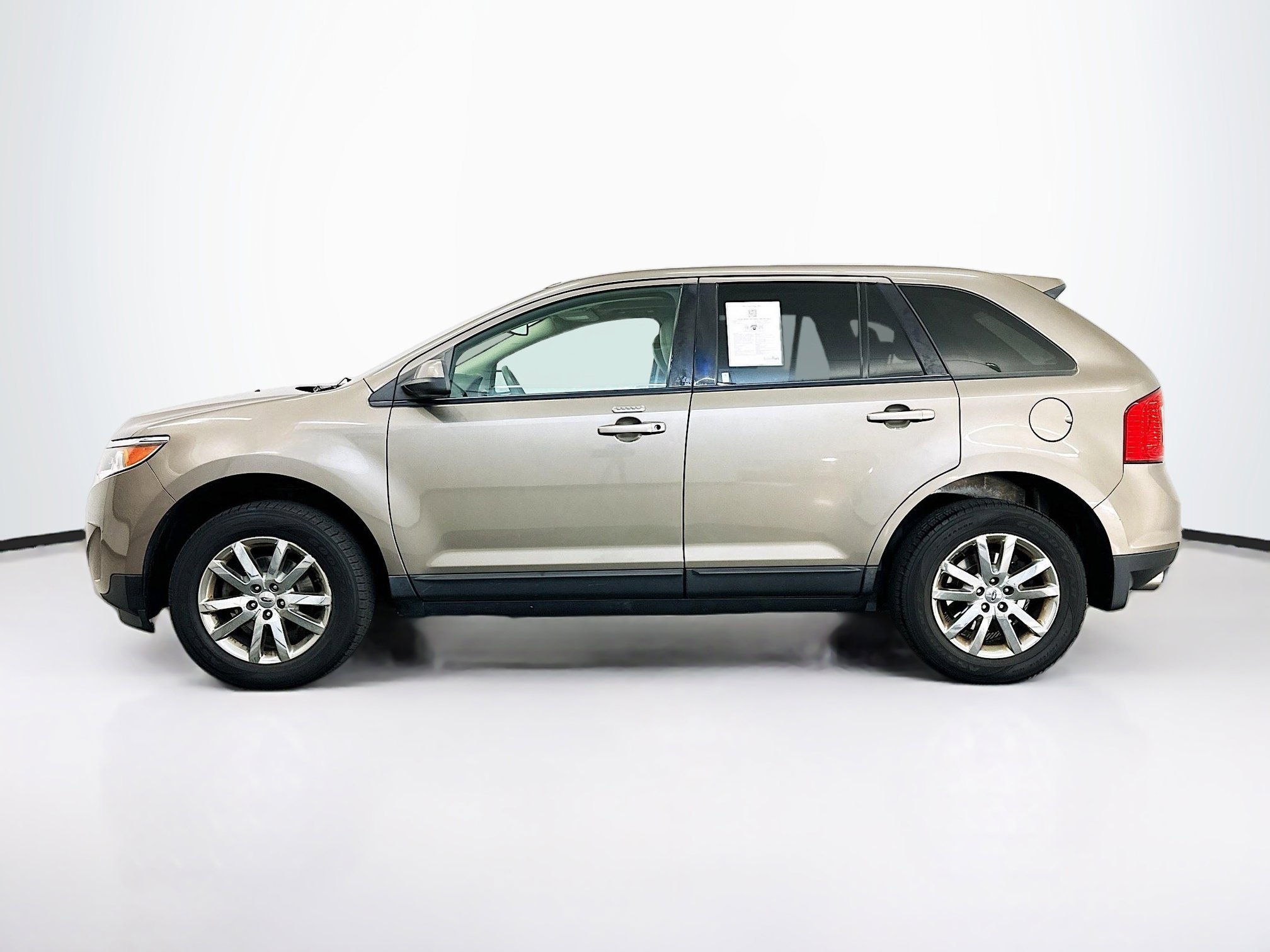 Used 2014 Ford Edge SEL w/ Equipment Group 205A image 4