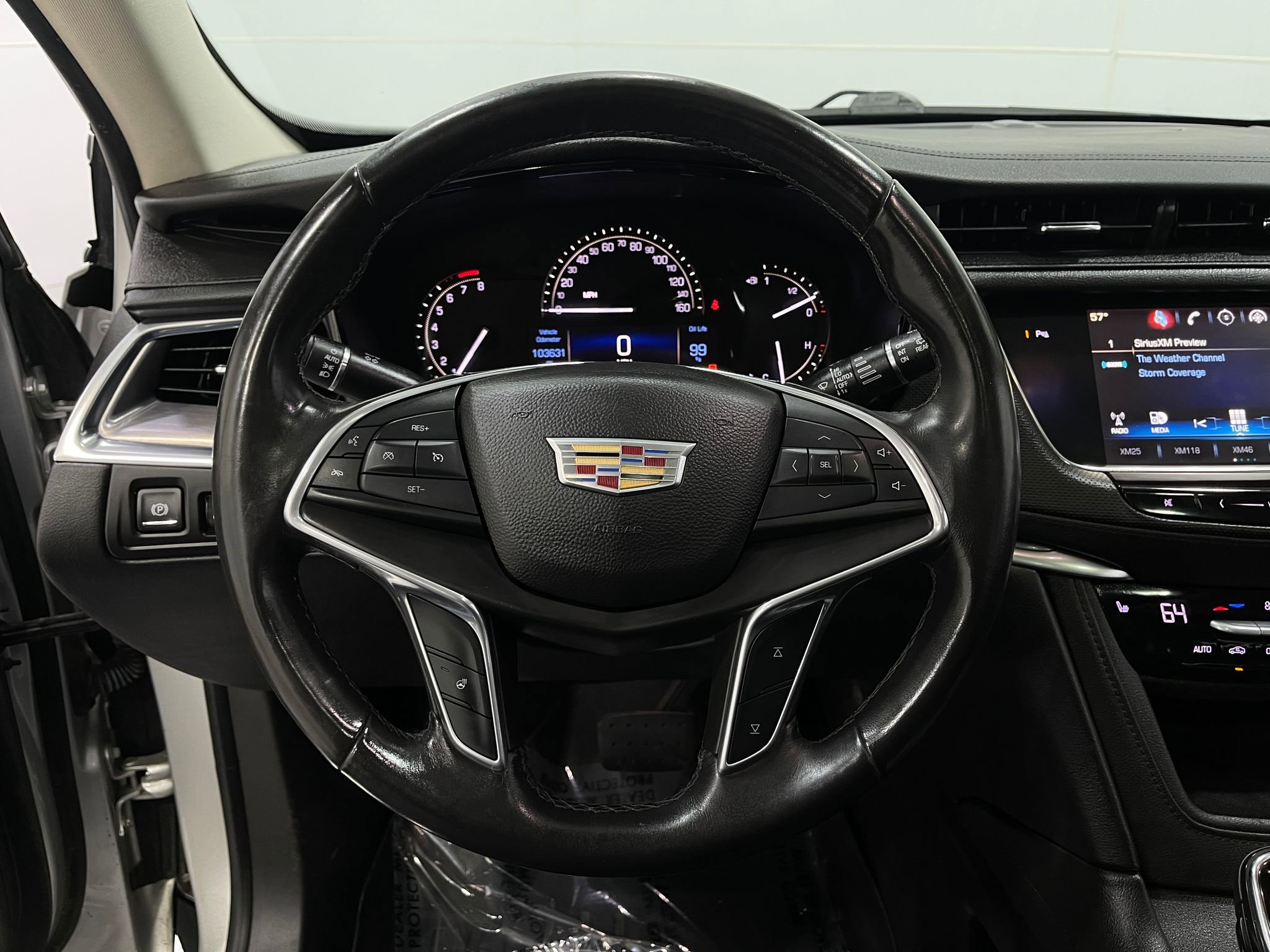 Used 2017 Cadillac XT5 Luxury image 21