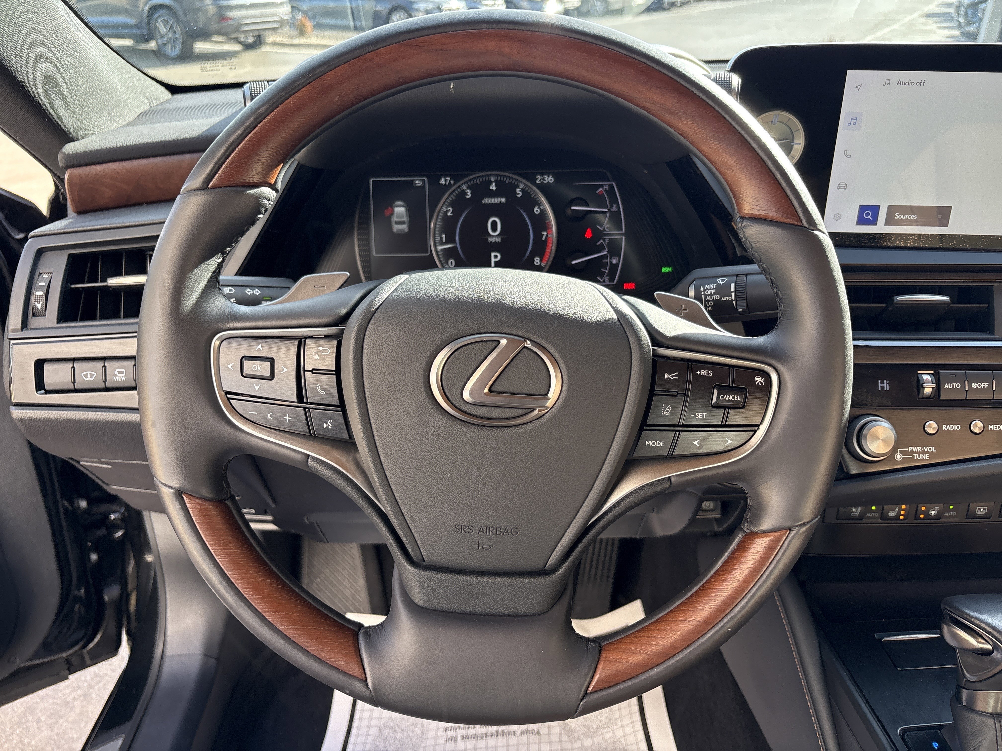 Used 2023 Lexus ES 350 Ultra Luxury image 18