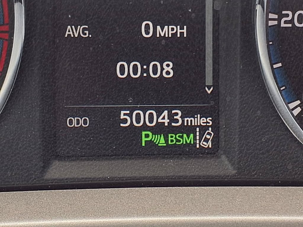 Used 2016 Toyota RAV4 Limited FWD image 33