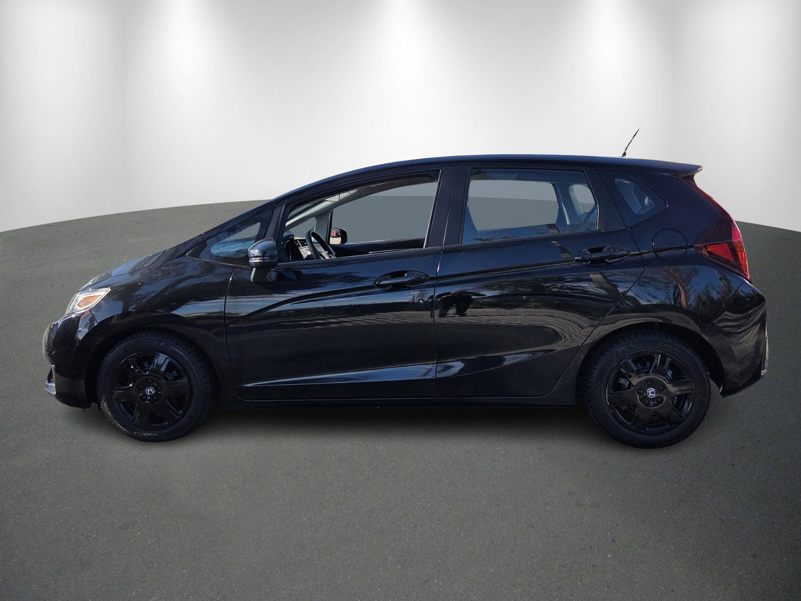 Used 2015 Honda Fit LX image 4
